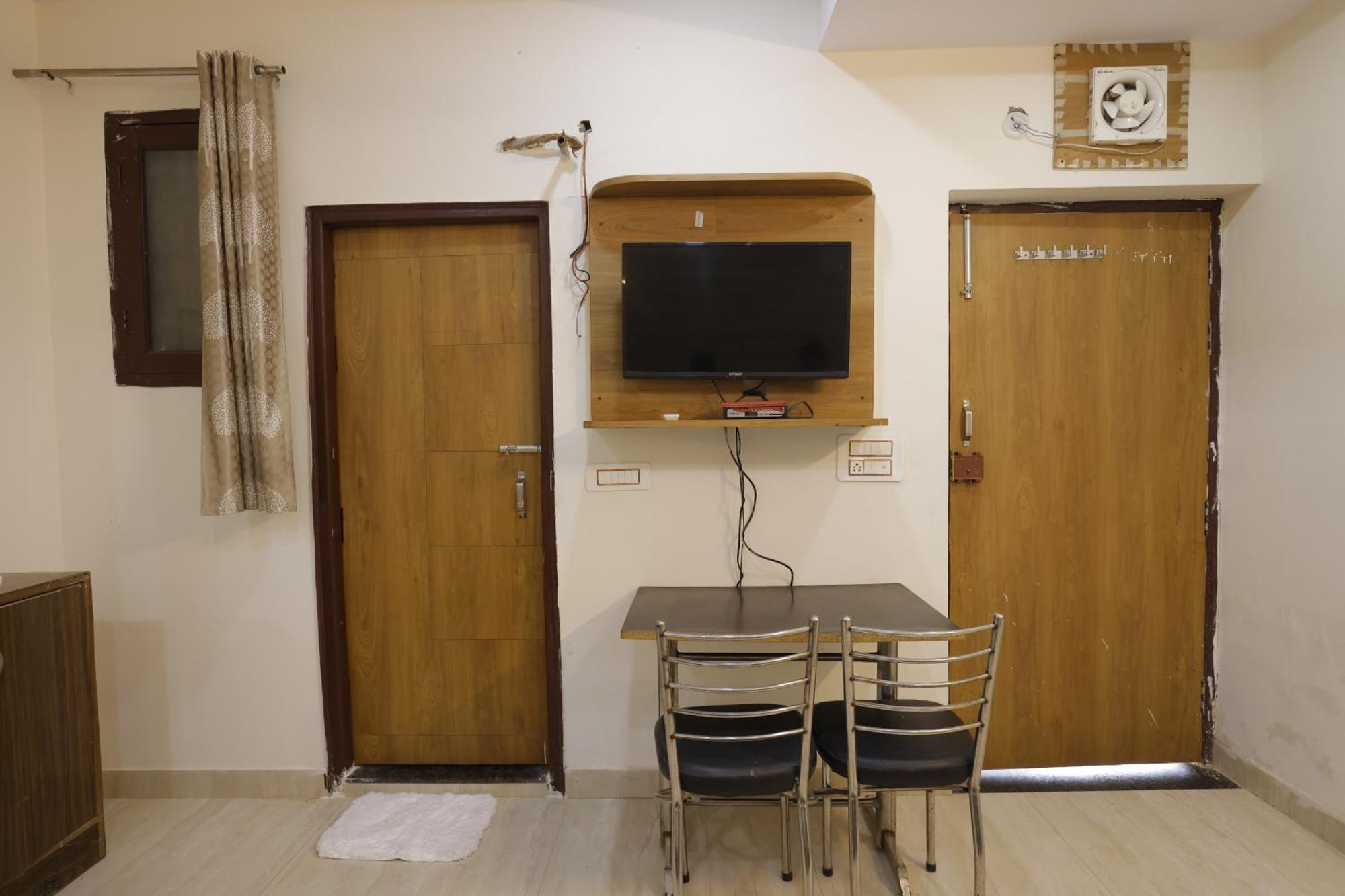 Basil Inn Home Stay Walking Distance From Taj Mahal Agra Agra  Exteriör bild